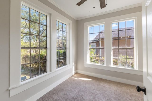 103 5th Ave., Hattiesburg, MS 39401