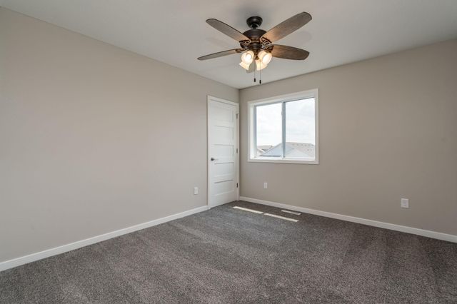 3205 Scotch Lane, Mankato, MN 56001