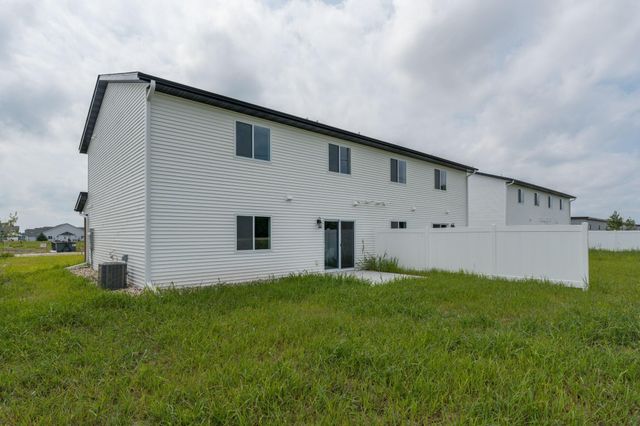 3205 Scotch Lane, Mankato, MN 56001