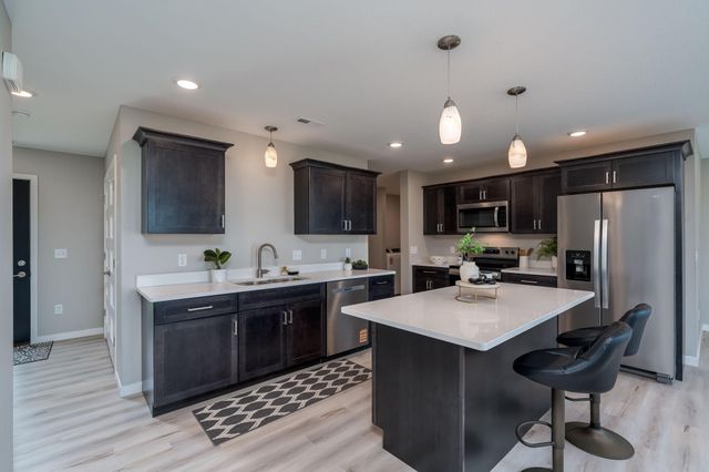 3205 Scotch Lane, Mankato, MN 56001