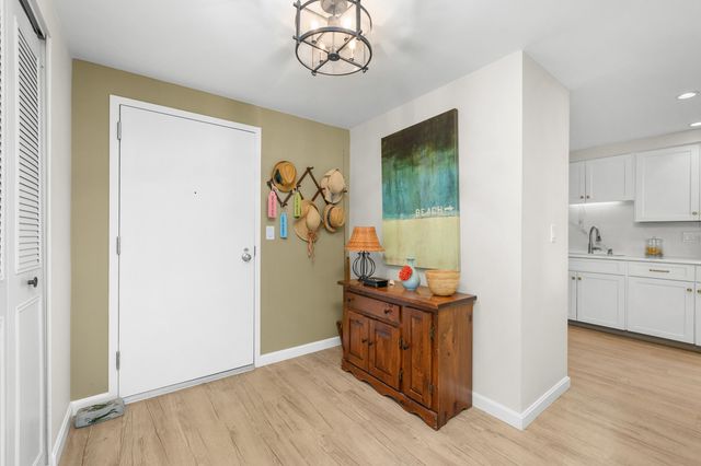 1 Belmont Road APT 341, West Harwich, MA 02671