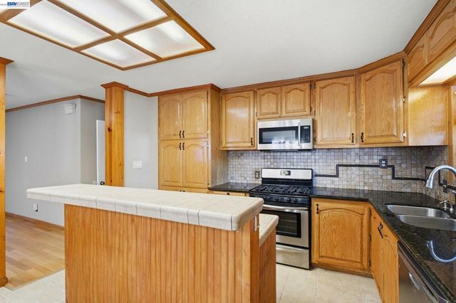 113 113 Lafayette Ave, Hayward, CA 94544