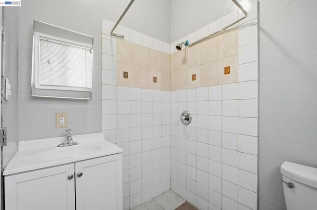 113 113 Lafayette Ave, Hayward, CA 94544