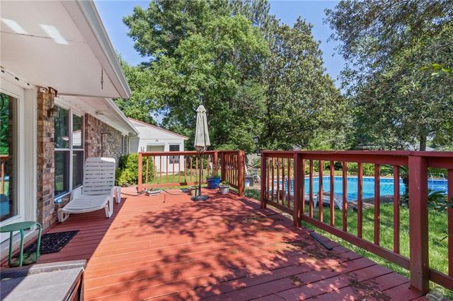 8383 Twin Lakes Drive, Mobile, AL 36695