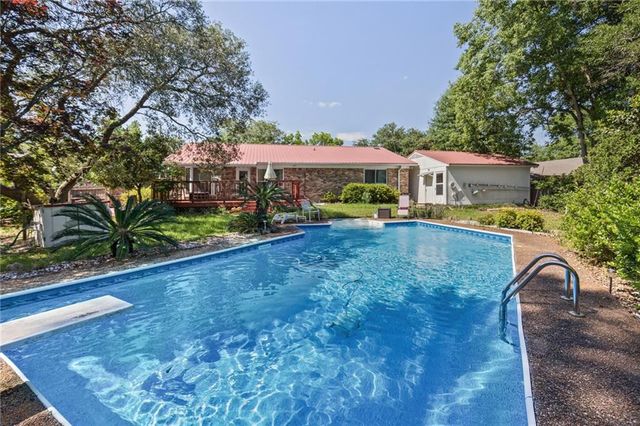 8383 Twin Lakes Drive, Mobile, AL 36695