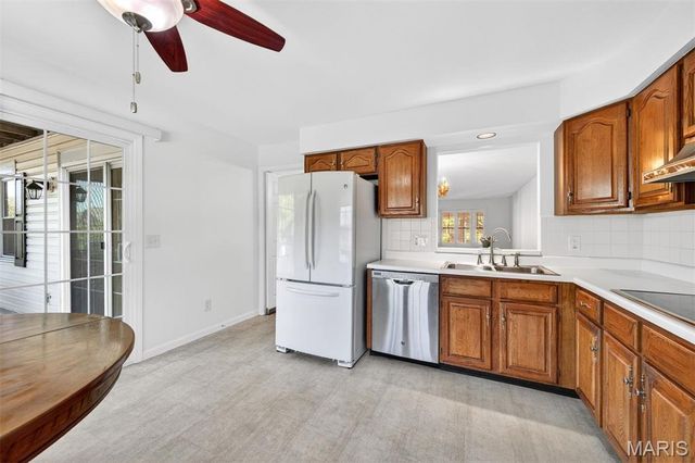 7316 Whitehall Colonial Lane, Shrewsbury, MO 63119