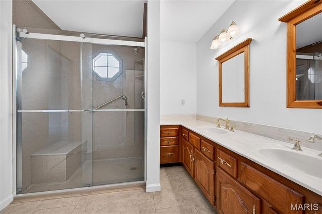7316 Whitehall Colonial Lane, Shrewsbury, MO 63119