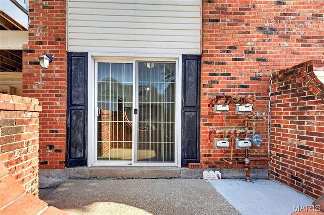 7316 Whitehall Colonial Lane, Shrewsbury, MO 63119