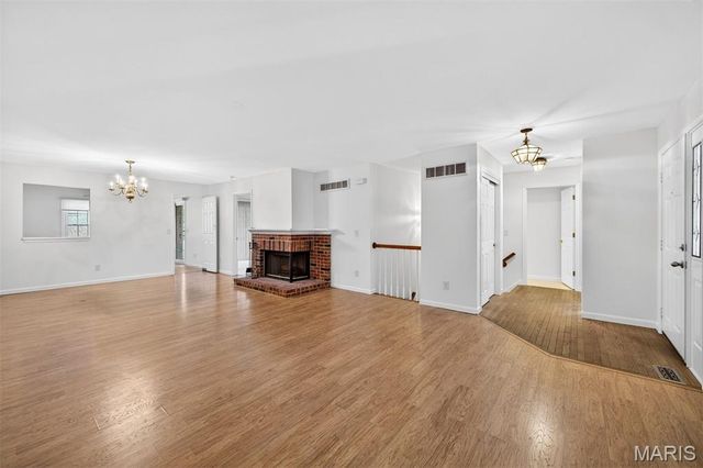 7316 Whitehall Colonial Lane, Shrewsbury, MO 63119