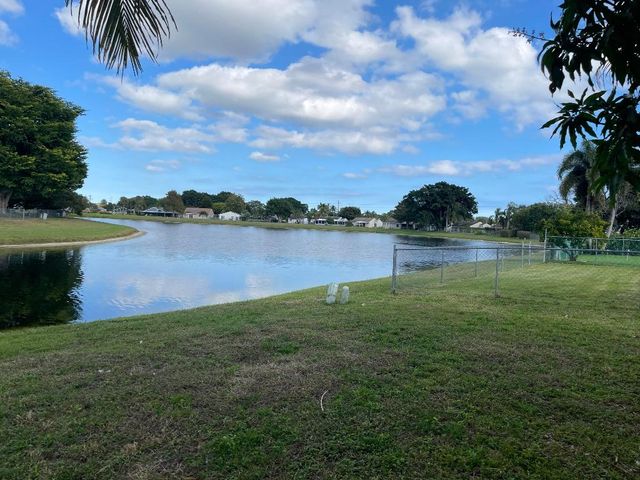 9129 Carma Drive, Boynton Beach, FL 33472