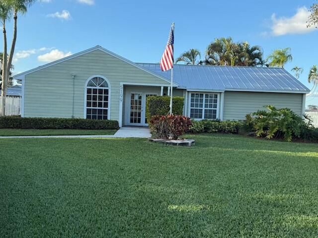 9129 Carma Drive, Boynton Beach, FL 33472