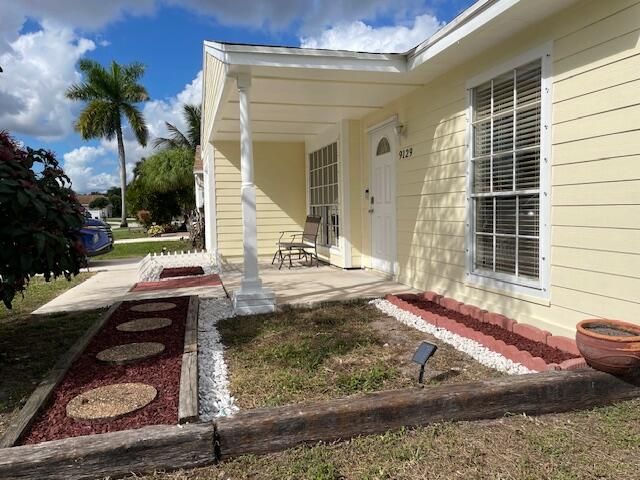 9129 Carma Drive, Boynton Beach, FL 33472