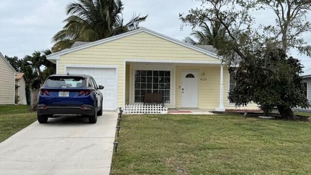 9129 Carma Drive, Boynton Beach, FL 33472