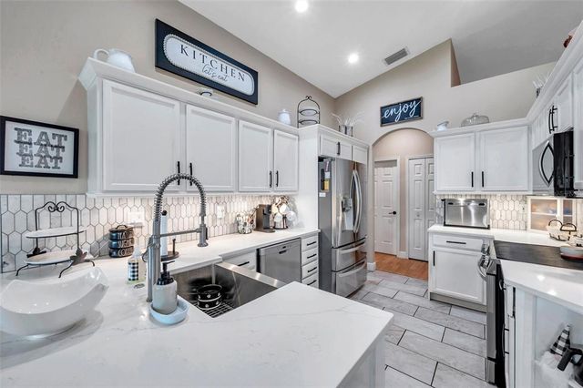 1747 WOOD BROOK STREET, Tarpon Springs, FL 34689