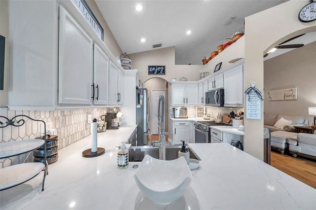 1747 WOOD BROOK STREET, Tarpon Springs, FL 34689