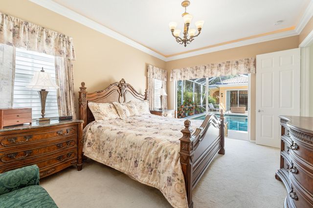 3723 COMMUNITY Drive, Jupiter, FL 33458