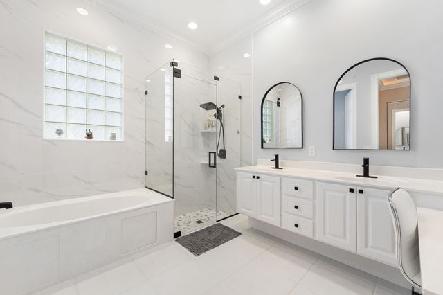 3723 COMMUNITY Drive, Jupiter, FL 33458