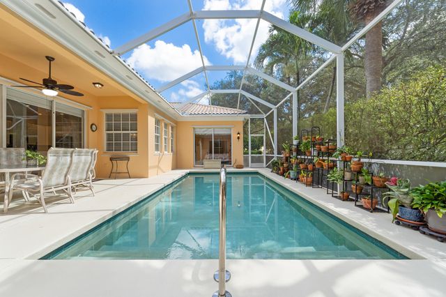 3723 COMMUNITY Drive, Jupiter, FL 33458