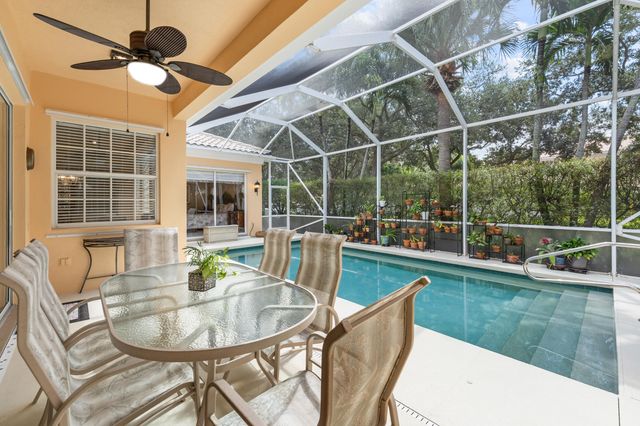 3723 COMMUNITY Drive, Jupiter, FL 33458