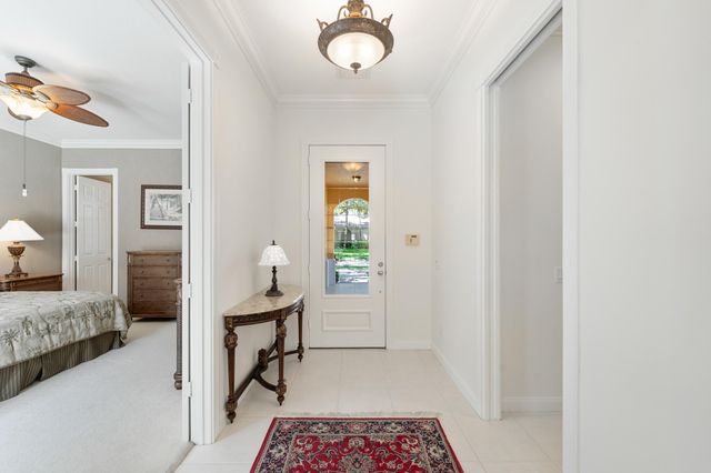 3723 COMMUNITY Drive, Jupiter, FL 33458