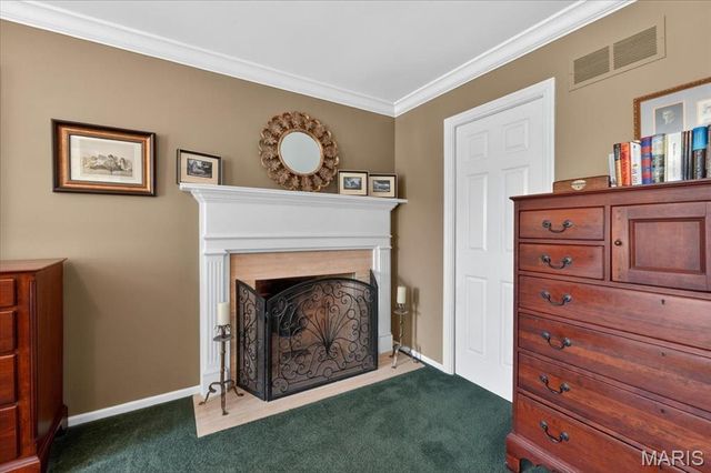 15327 Grantley Drive, Chesterfield, MO 63017