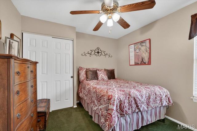 15327 Grantley Drive, Chesterfield, MO 63017