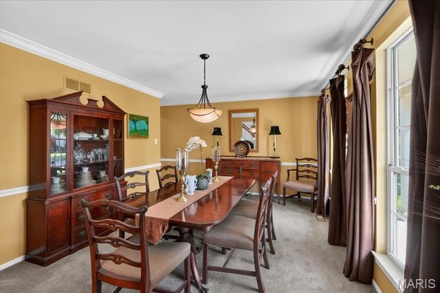 15327 Grantley Drive, Chesterfield, MO 63017