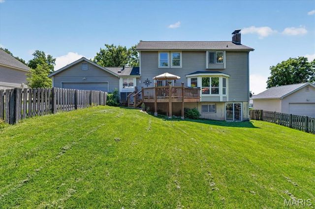 15327 Grantley Drive, Chesterfield, MO 63017