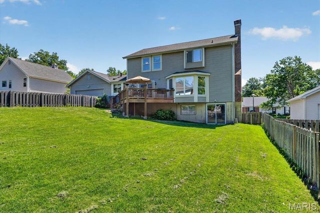 15327 Grantley Drive, Chesterfield, MO 63017
