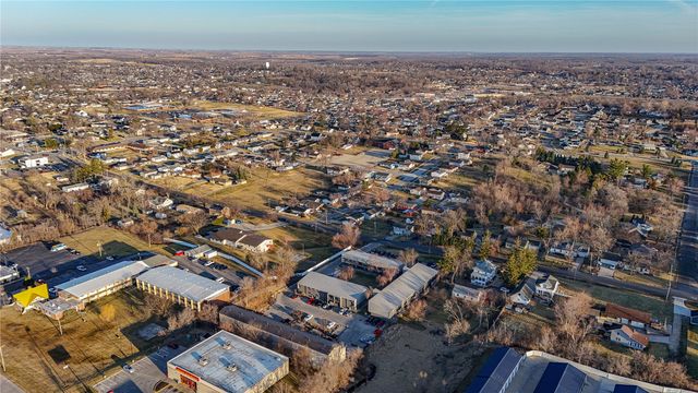 2939 12th Avenue SW, Cedar Rapids, IA 52404