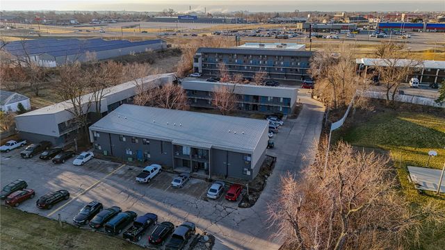 2939 12th Avenue SW, Cedar Rapids, IA 52404