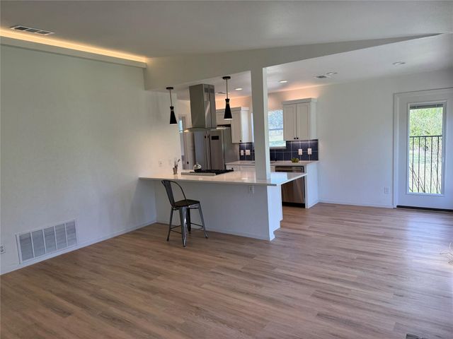 7313 Rhett PL, Austin, TX 78744