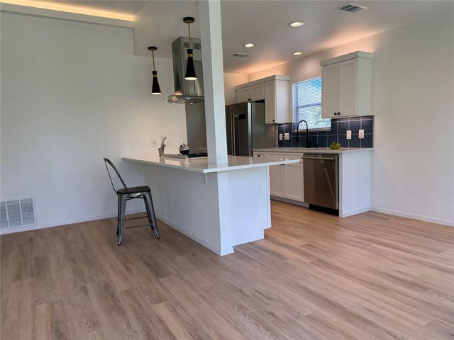 7313 Rhett PL, Austin, TX 78744