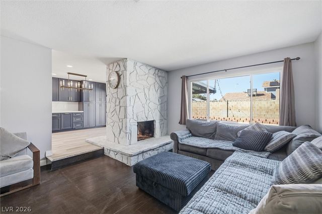 7624 Alina Avenue, Las Vegas, NV 89145