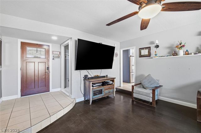 7624 Alina Avenue, Las Vegas, NV 89145