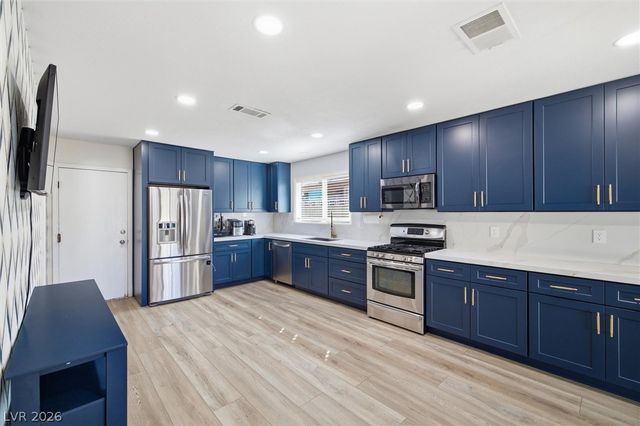 7624 Alina Avenue, Las Vegas, NV 89145