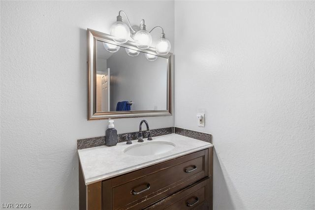 7624 Alina Avenue, Las Vegas, NV 89145