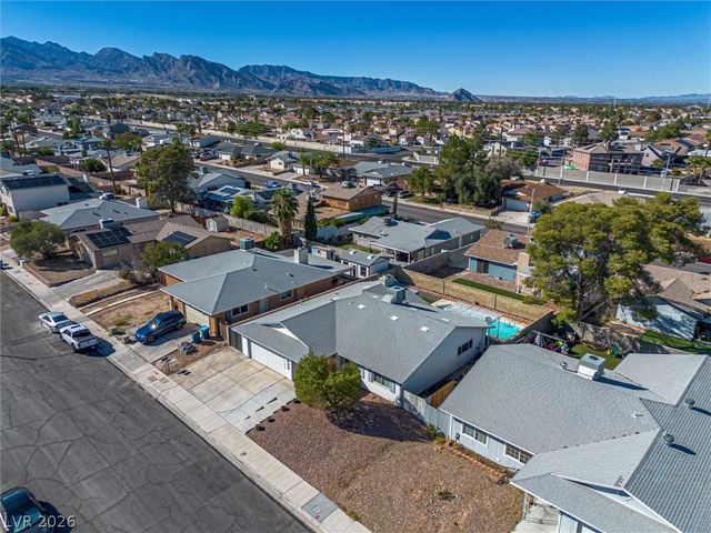 7624 Alina Avenue, Las Vegas, NV 89145