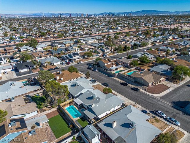 7624 Alina Avenue, Las Vegas, NV 89145