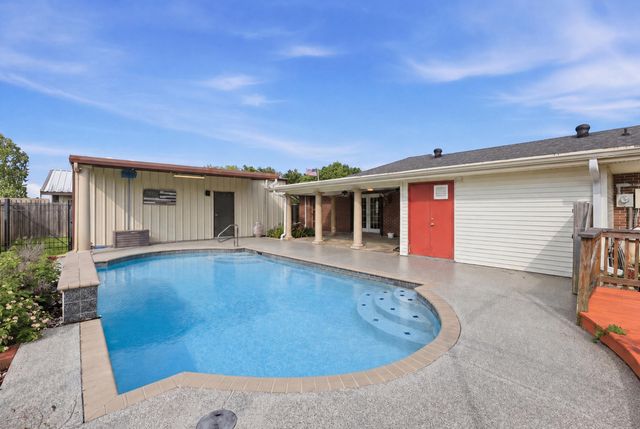 122 St Agnes Drive, Bourg, LA 70343