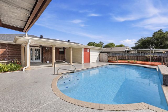 122 St Agnes Drive, Bourg, LA 70343