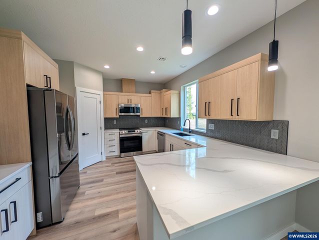 2381 NW Maier Ln, Albany, OR 97321