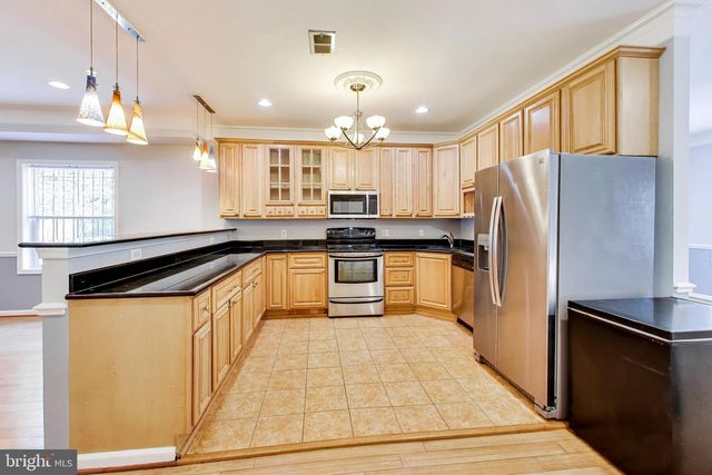 5713 EADS ST NE, Washington, DC 20019