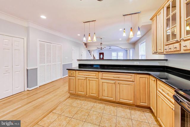 5713 EADS ST NE, Washington, DC 20019