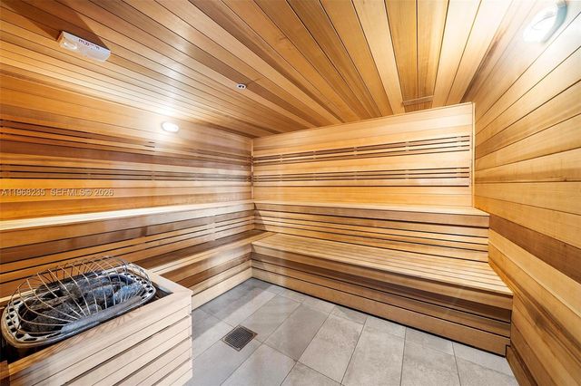 229 SW 9th St 208, Miami, FL 33130