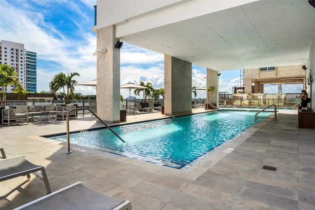 229 SW 9th St 208, Miami, FL 33130