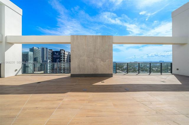 229 SW 9th St 208, Miami, FL 33130