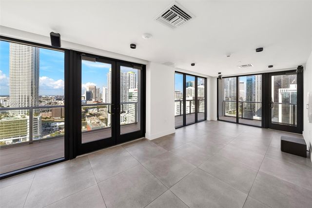 229 SW 9th St 208, Miami, FL 33130