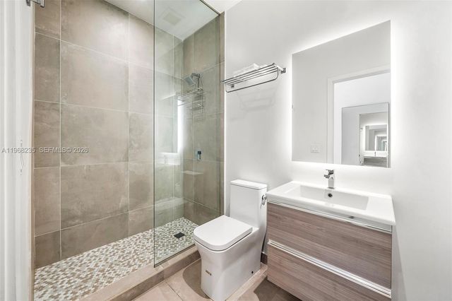 229 SW 9th St 208, Miami, FL 33130