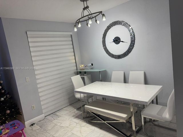 4301 SW 160th Ave 215, Miramar, FL 33027